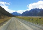 Gravel Roads in Neuseeland Tasman Glacier