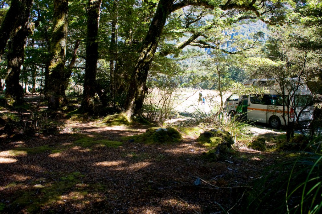 Weltwunderer Neuseeland DOC Campsite Milford Lake Gunn