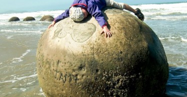 Moeraki Boulders