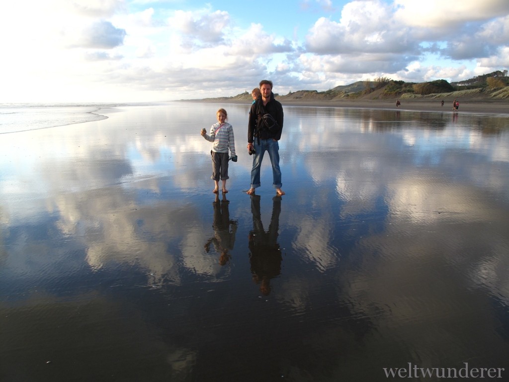 Elternzeit in Neuseeland Muriwai Beach