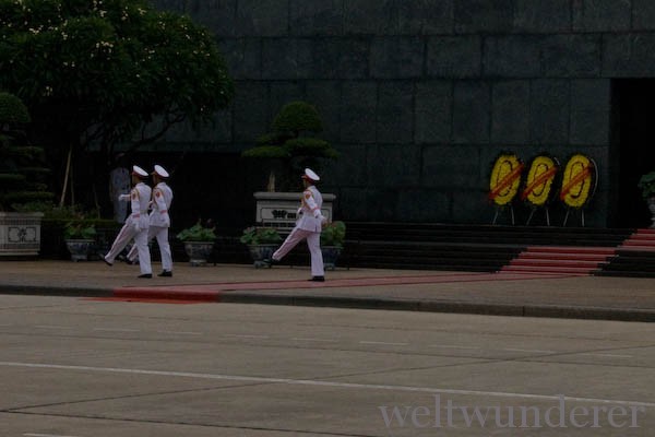 Wachablösung Ho Chi Minh Mausoleum Wachablösung Ho Chi Minh Mausoleum
