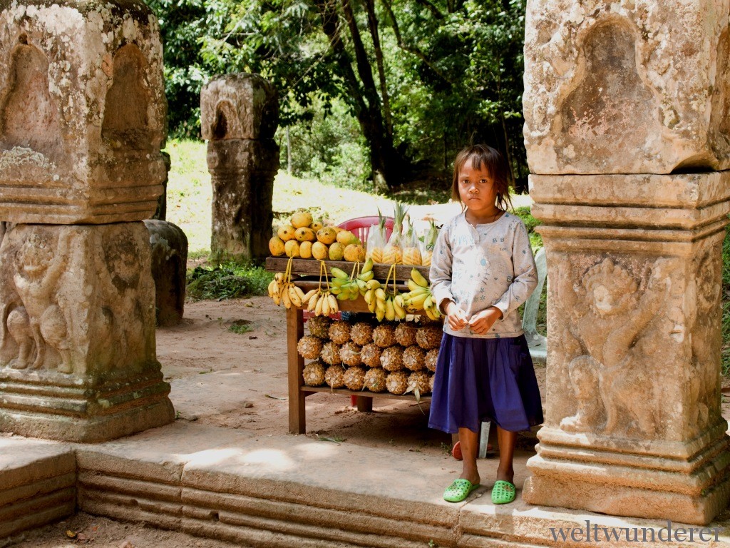 Little Street Vendor in Angkor Thom