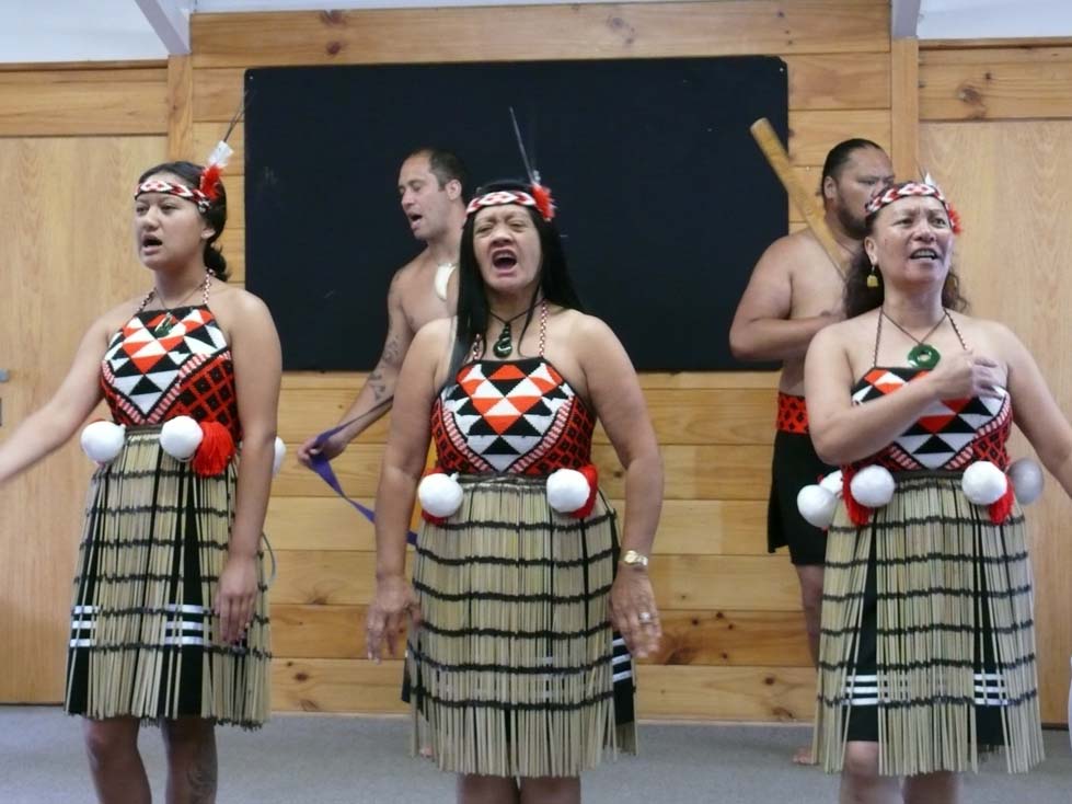 Tanzaufführung der Maori in Whakarewarewa (c) Conny Glasl