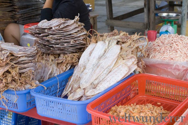 Mjamm, mjamm - Essen in Vietnam 4 Hmm, getrockneter Fisch!!