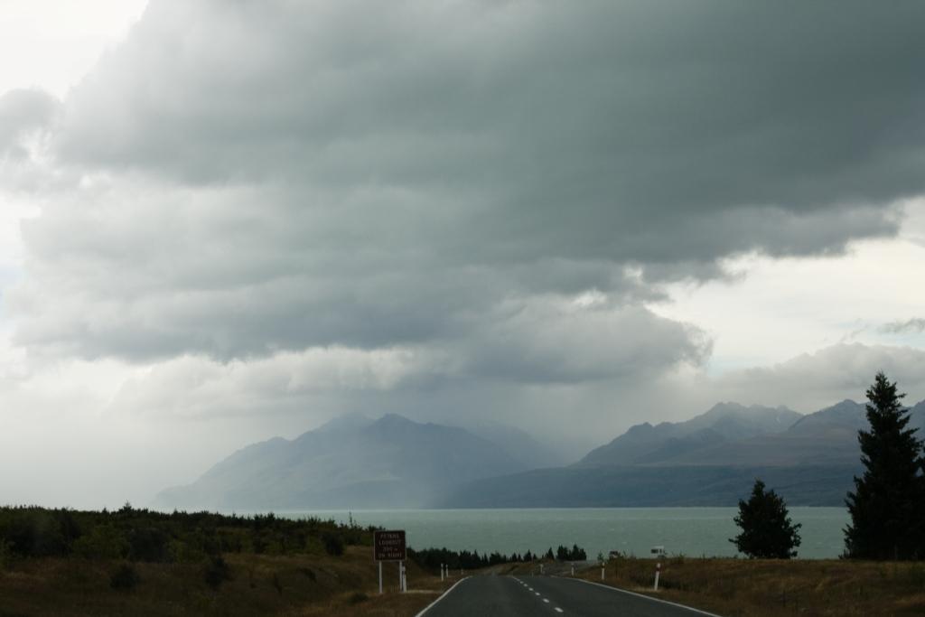 Weltwunderer Bad Weather Mount Cook New Zealand