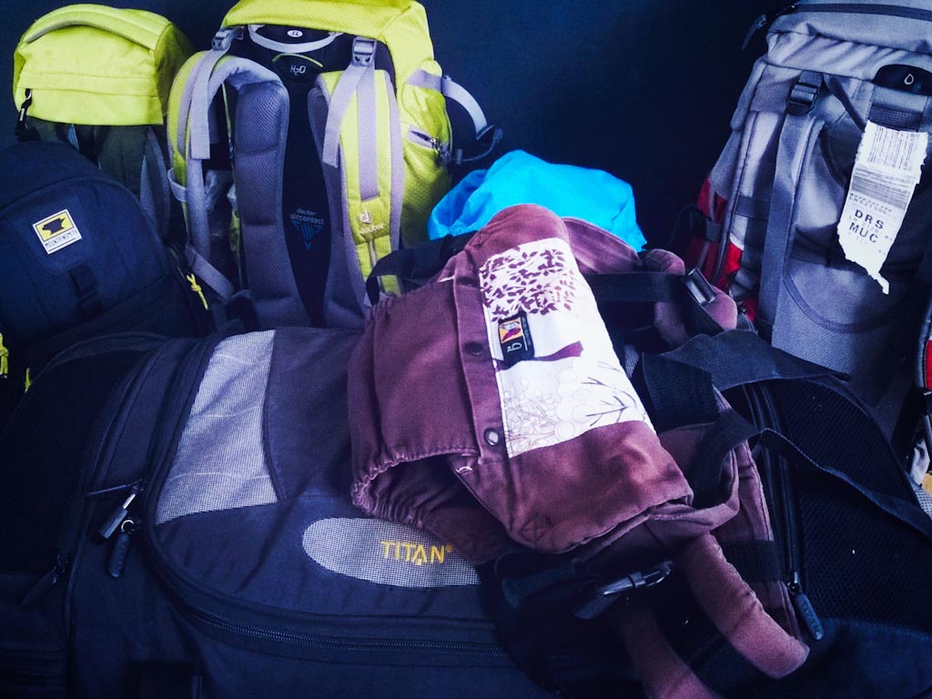 Koffer, Reisetasche oder Rucksack? Was ihr nach Neuseeland mitnehmen solltet 9 Unser Gepäck für drei Wochen Japan - selbst das war viel zu viel