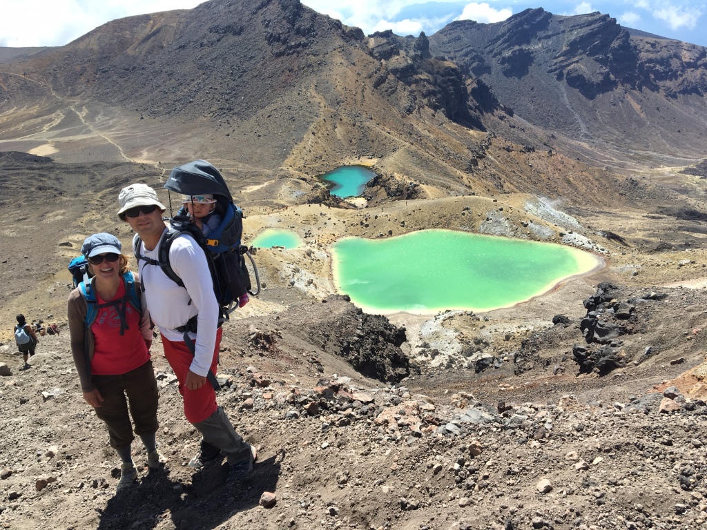 Philipp Mertens Tongariro Crossing mit Baby