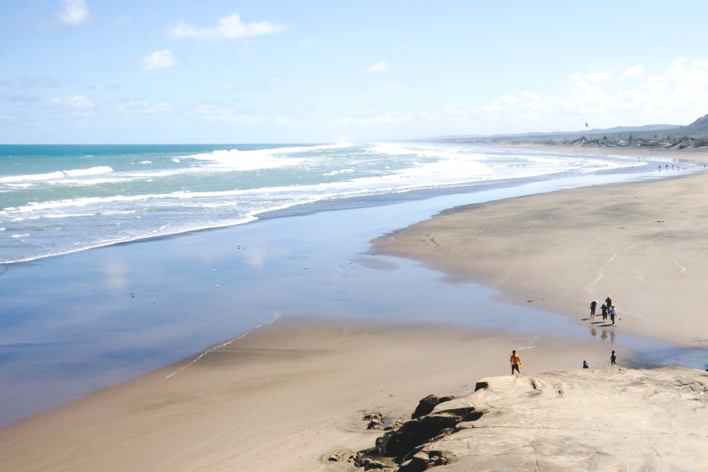 Surfen in Neuseeland Muriwai Beach