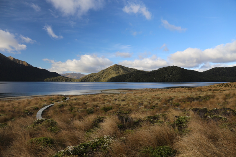 Mehrtageswanderungen mit Kind in Neuseeland Green Lake