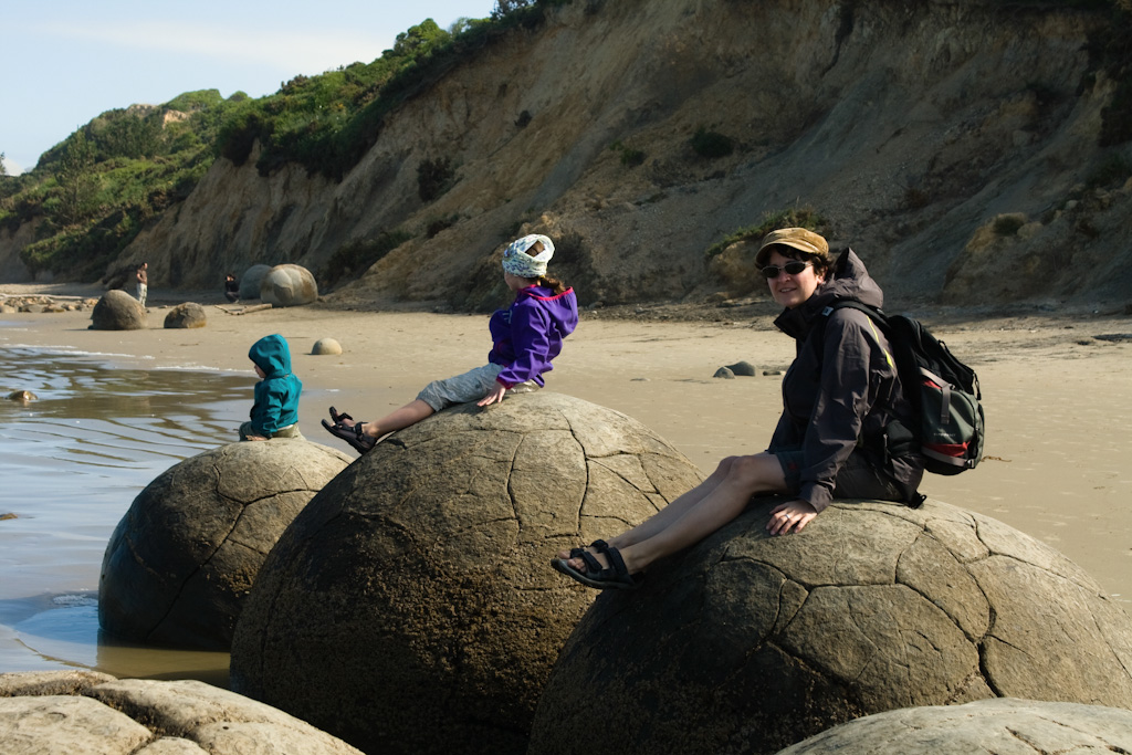 Moeraki Boulders mit Weltwunderer Familie