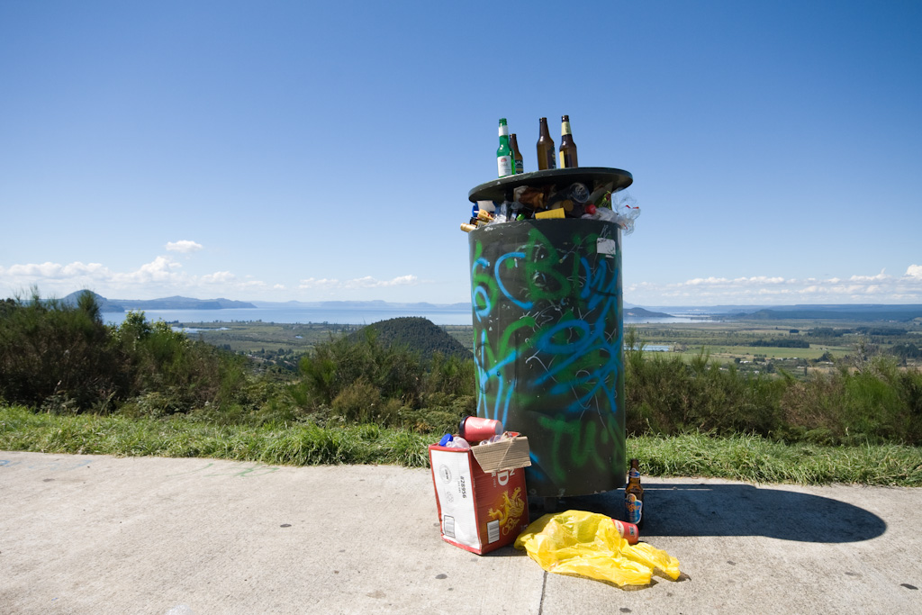 Mülltonne am Lake Taupo