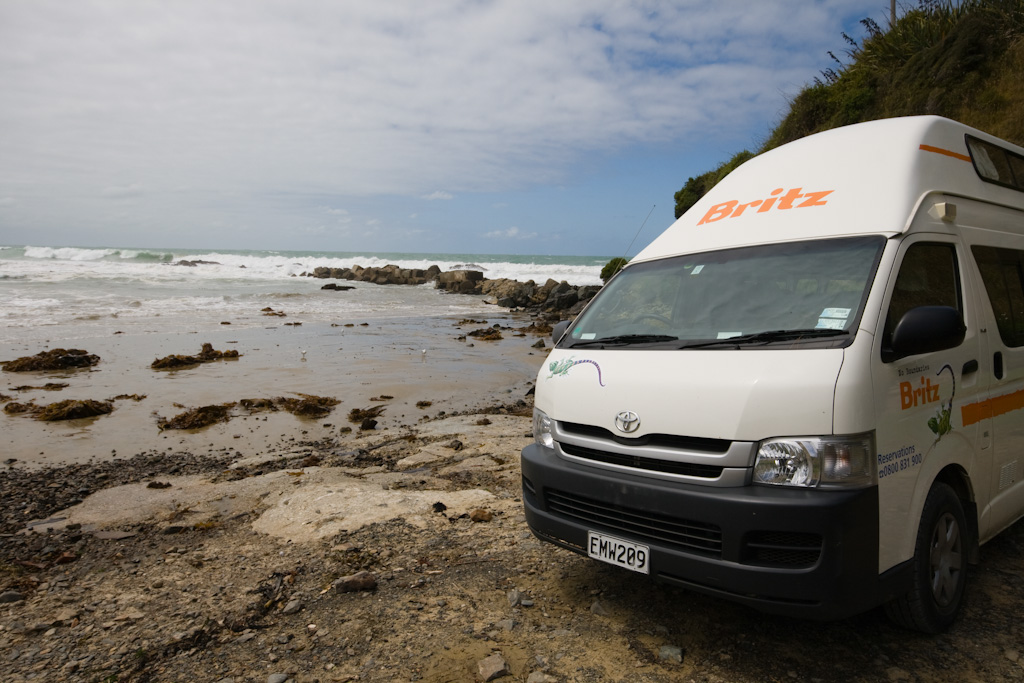 Campervan am Meerufer Catlins