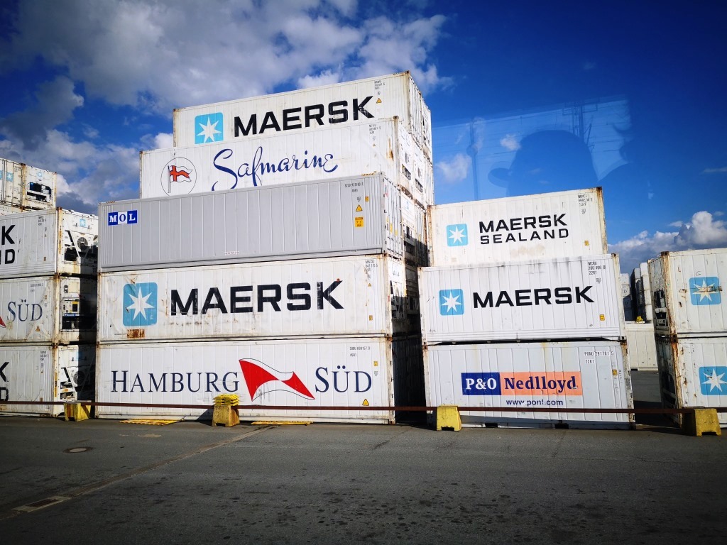 Bremerhaven mit Kindern Hafenbus Container