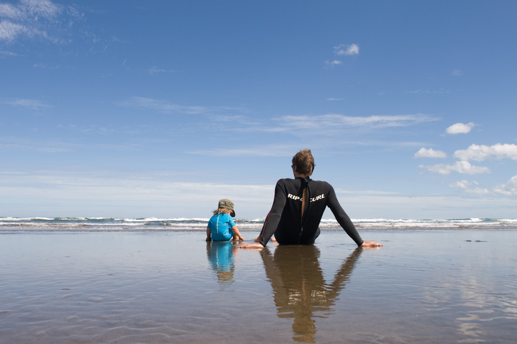 Muriwai Beach mit Baby