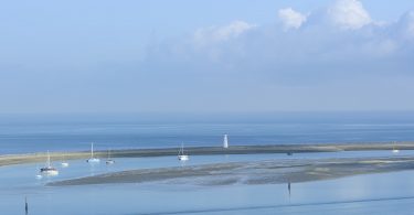 Nelson mit Kindern Strand