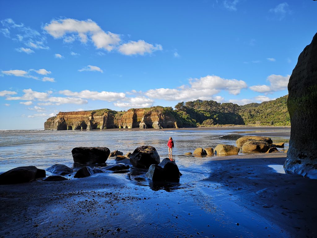 Tongaporutu Beach