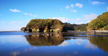 Tongaporutu Beach