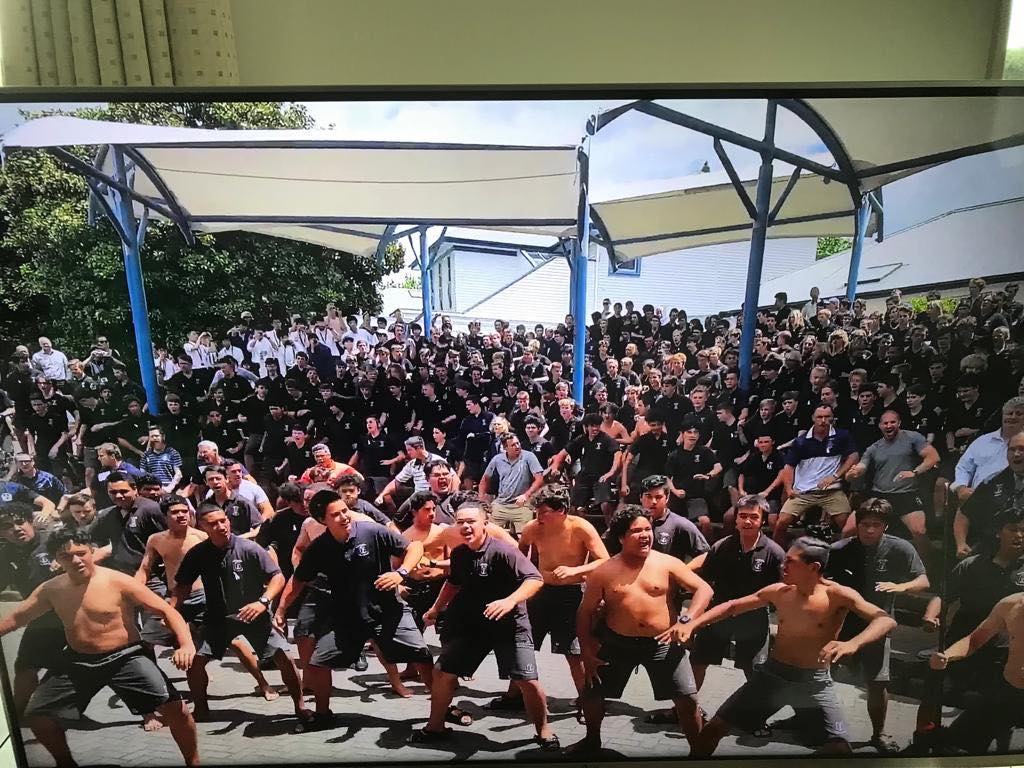 Haka Challenge Sina Burkhard