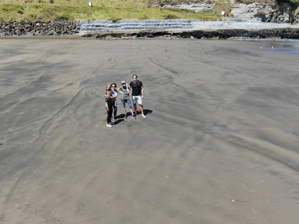 Januar 2019: Neuseeland-News, Blogschau und Monatsrückblick 16 Muriwai Beach Drohne