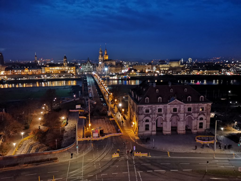 Dresden Augustusbrücke bei Nacht