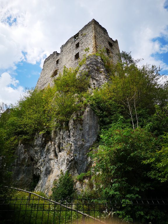 Slowenien Burg Kamen