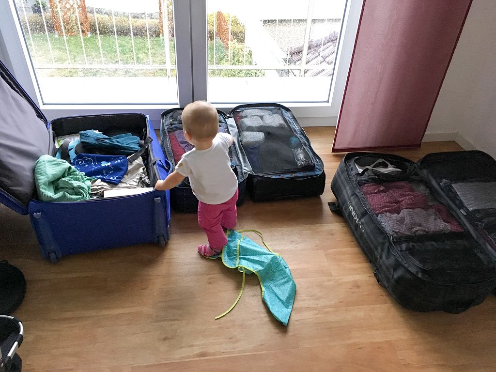 Reisen mit Baby Gepäck