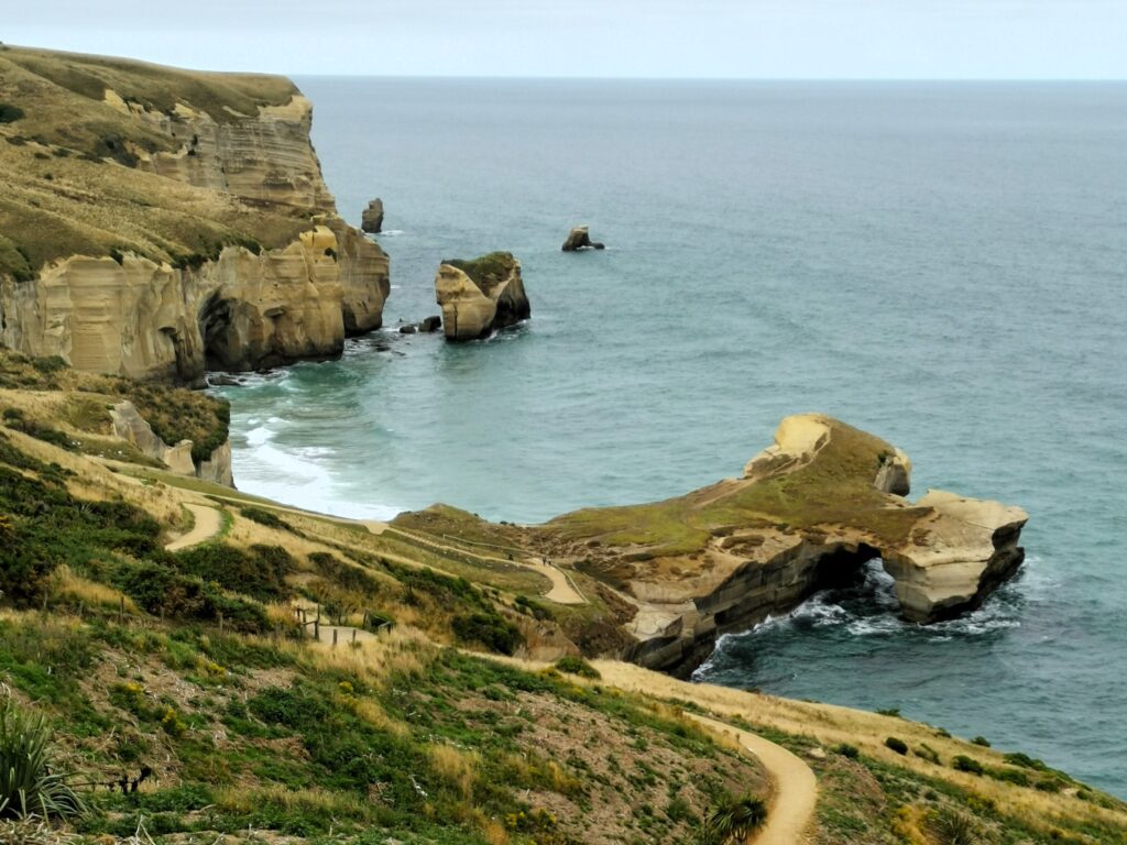 30 tolle Wanderwege in Neuseeland für Familien 64 Dunedin Tunnel Beach