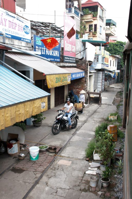 Zugfahren in Vietnam mit Kindern