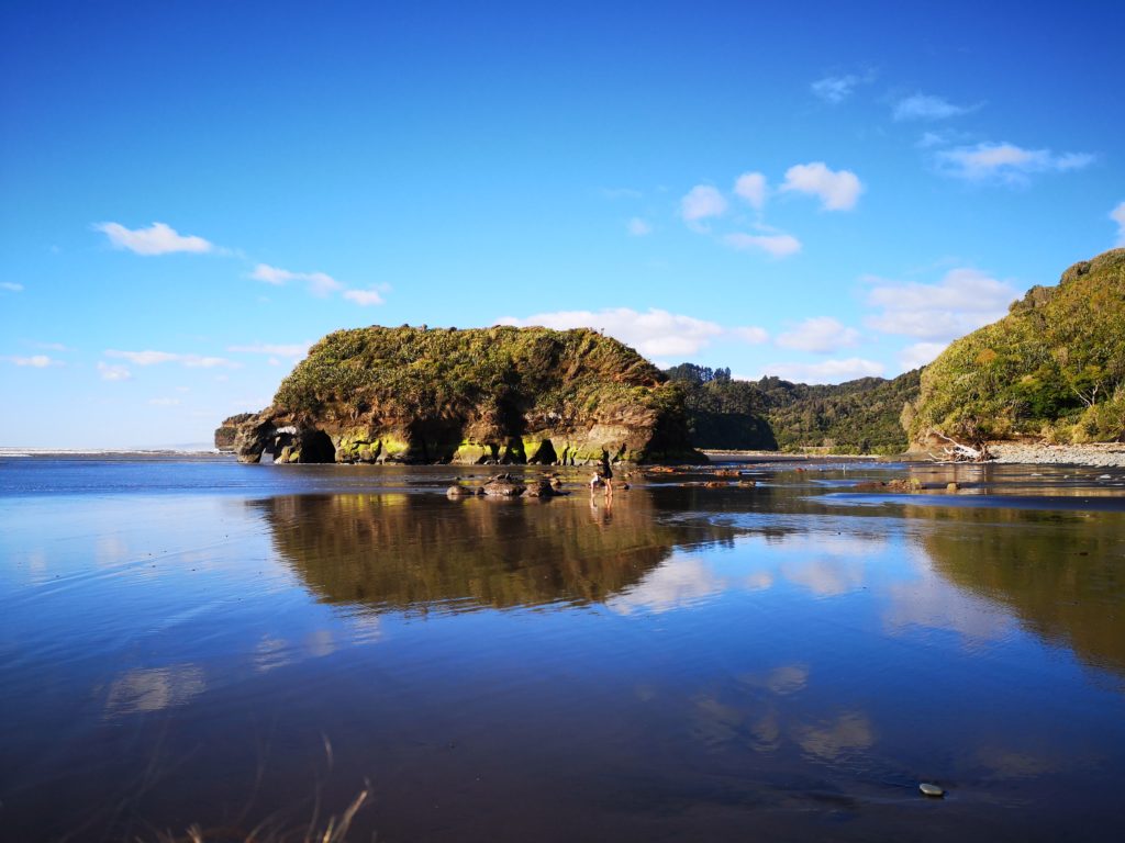 Tongaporutu Beach