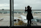 Flughafen Zwischenlandung Kind
