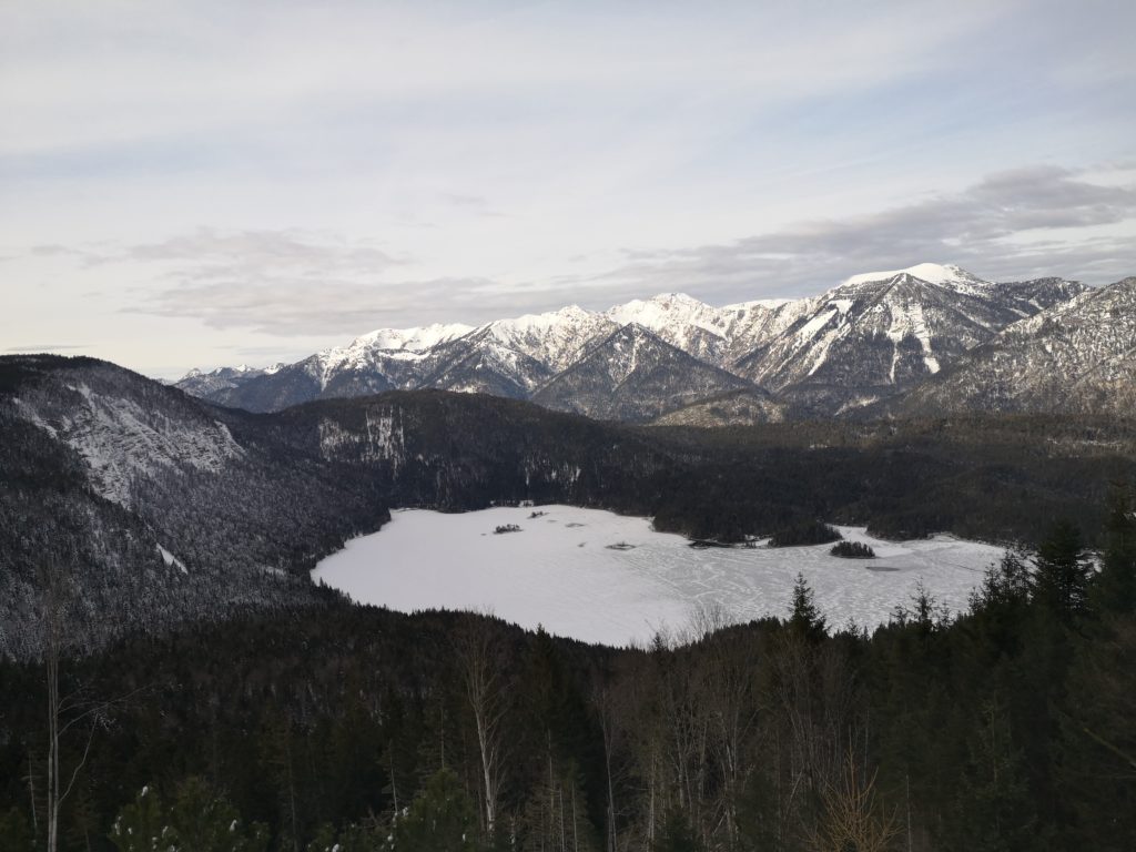 Eibsee im Winter Zugspitzbahn