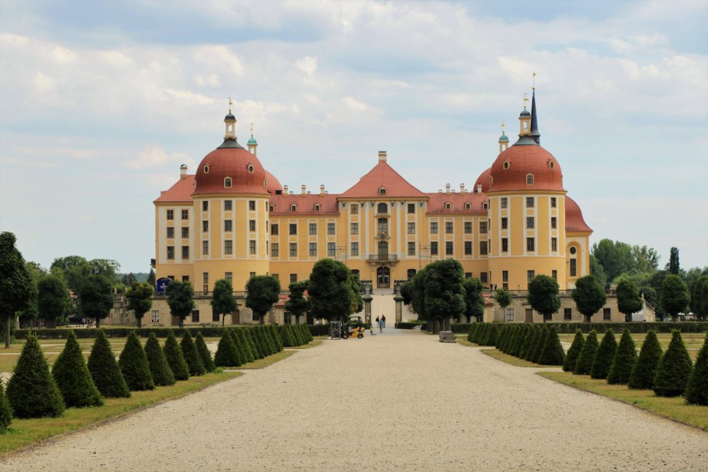 Der 👑 Königsweg in Moritzburg: Wandern zu Aschenbrödel 64 Schloss Moritzburg