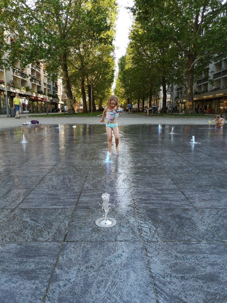 Dresden im Sommer Springbrunnen