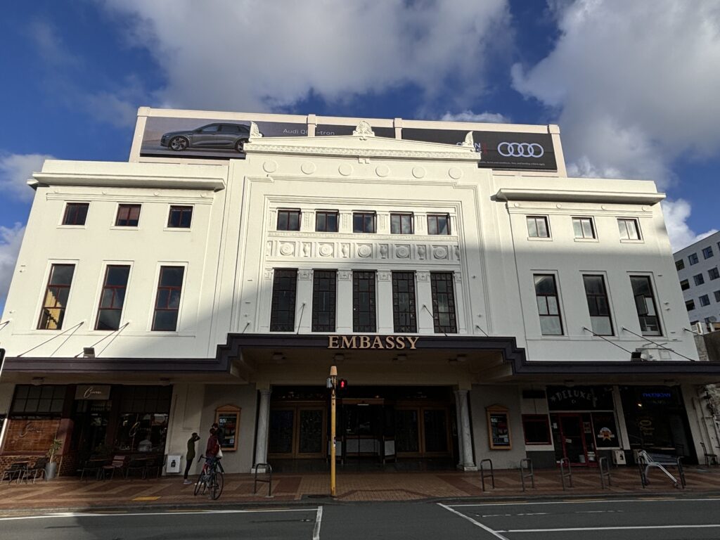 Herr der Ringe Drehorte in Wellington: unsere Location Tour 32 Wellington LotR Locations Embassy Theatre