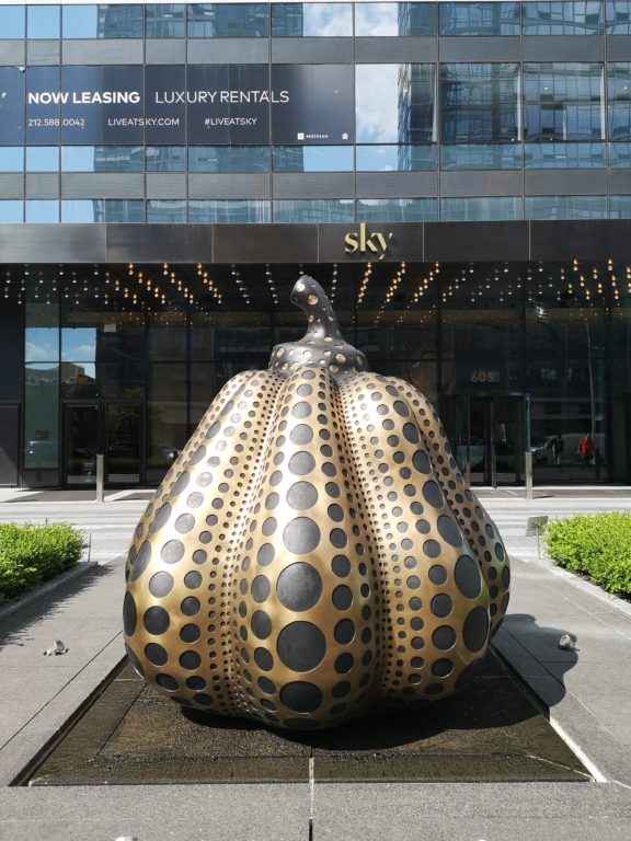 New York Geheimtipps Yayoi Kusama Pumpkin