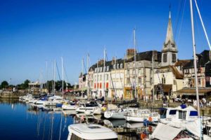 2 Wochen Nordfrankreich-Rundreise mit Kind: Champagne, Normandie & Lothringen 60 Alter Hafen Honfleur
