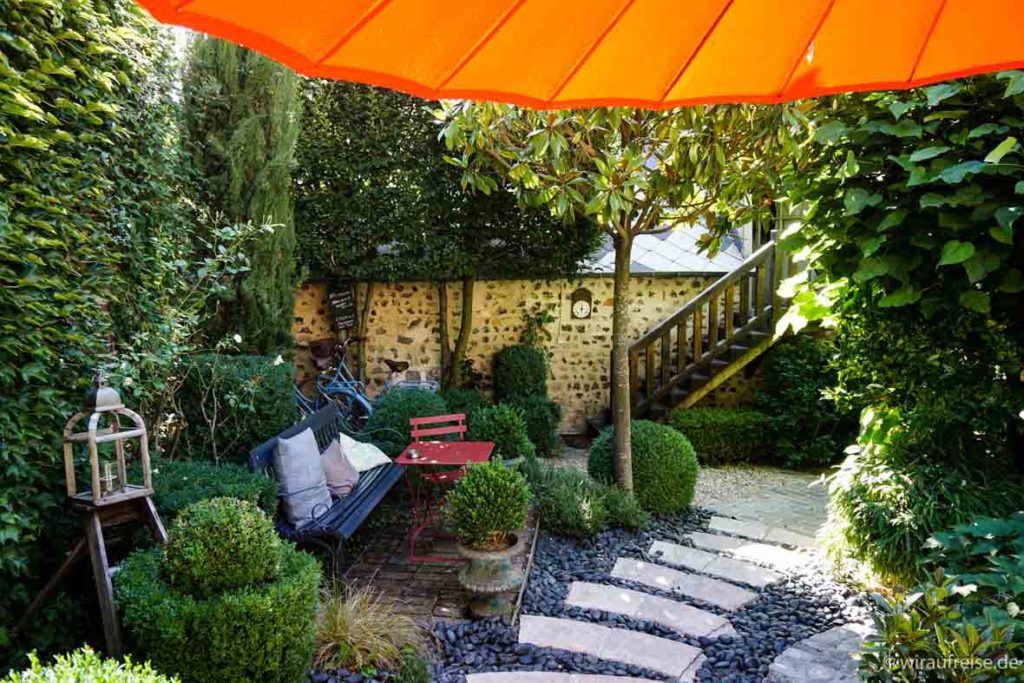 Innenhof im Bed & Breakfast "La Cour Sainte Catherine