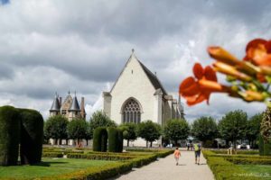 2 Wochen Nordfrankreich-Rundreise mit Kind: Champagne, Normandie & Lothringen 88 Kapelle im Innenhof des Château d'Angers