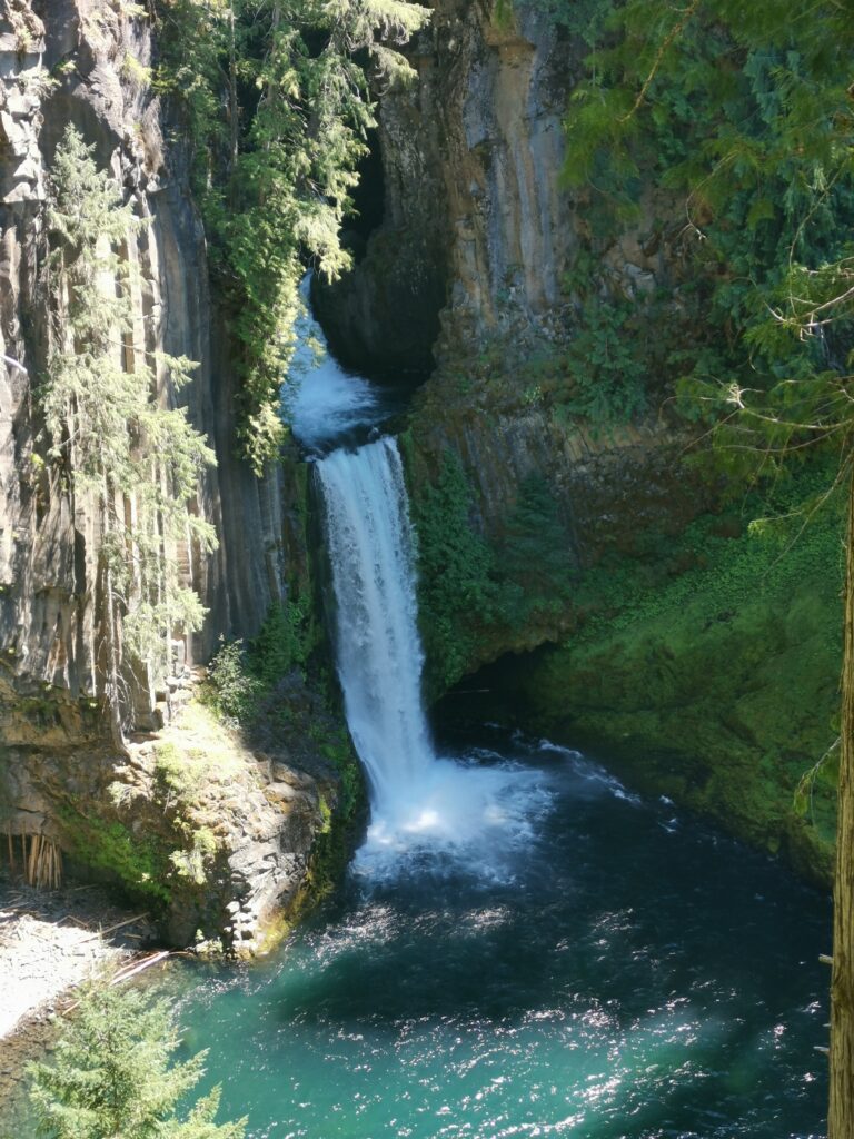 Oregon Umpqua Toketee Falls