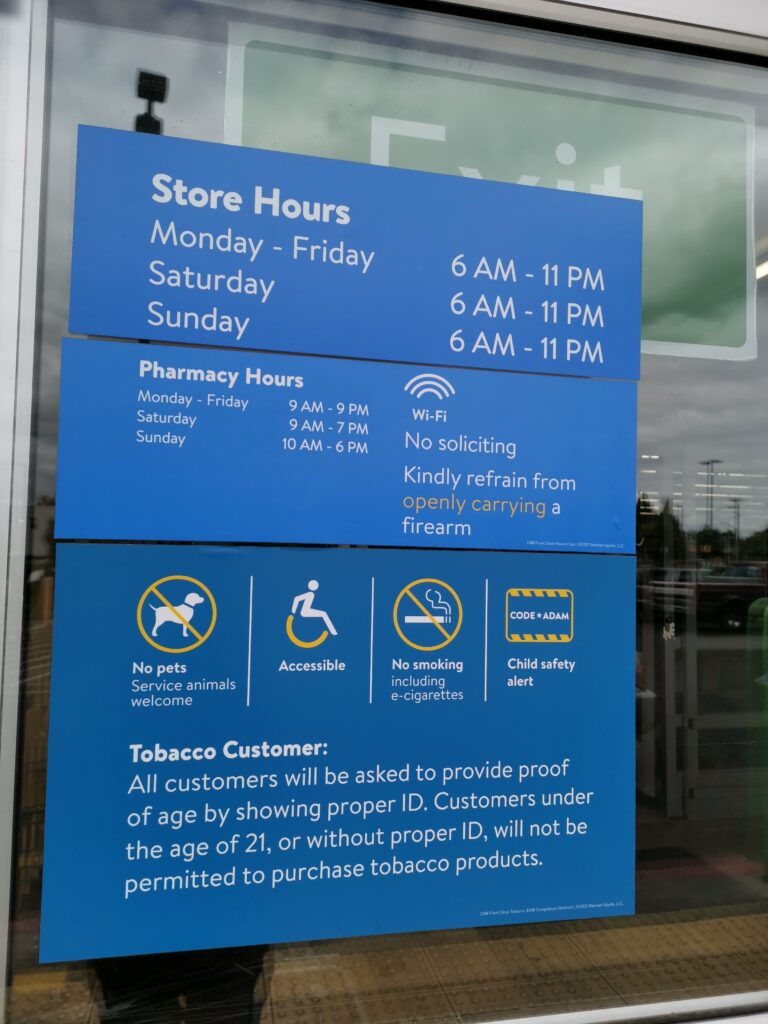 Schild am Walmart in Oregon