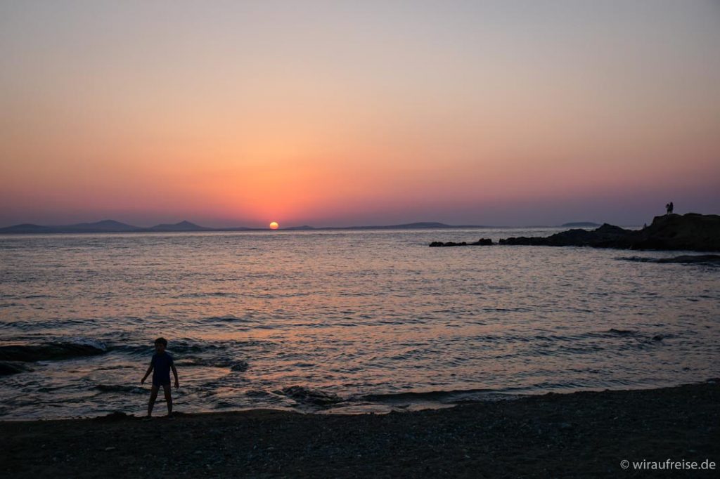 Naxos mit Kind Sonnenuntergang