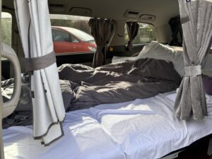 Spaceship in Neuseeland mit Kind