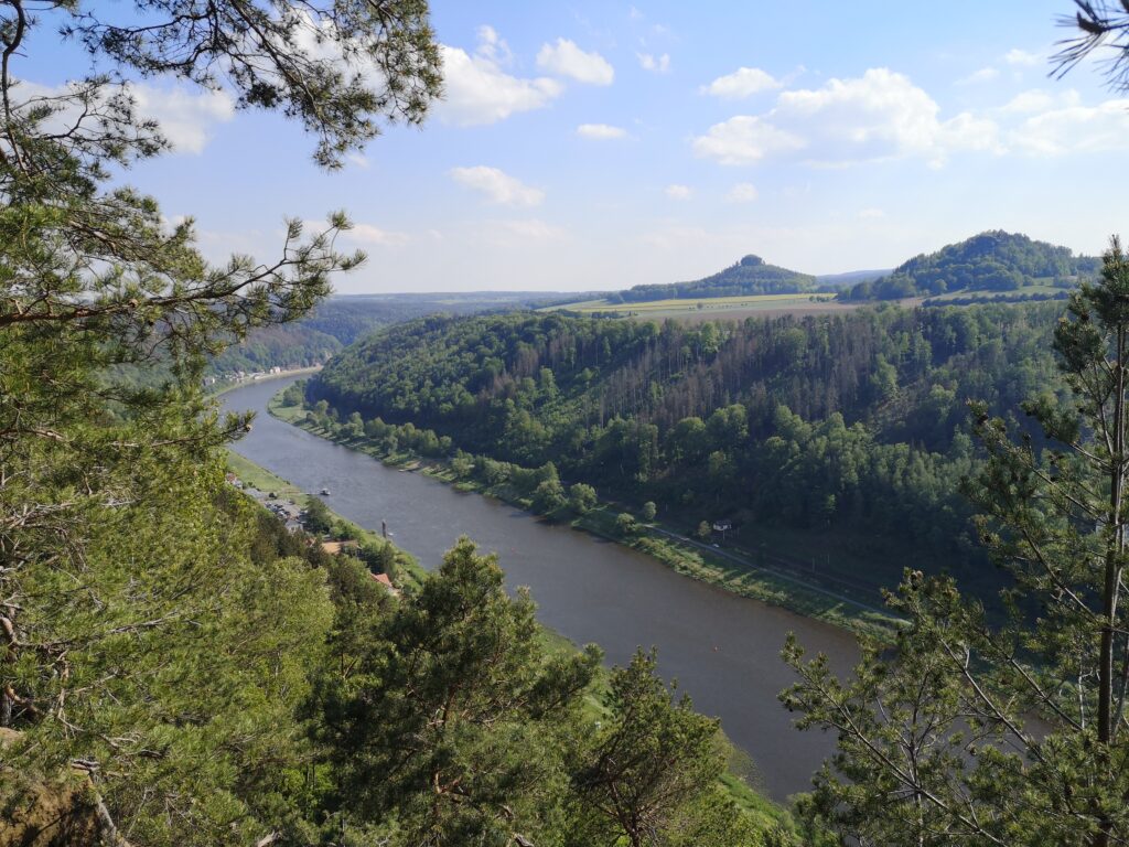 Vergesst die Bastei: diese 8 Naturwunder der Sächsischen Schweiz müsst ihr besuchen 37 Zirkelstein Sächsische Schweiz Elbe