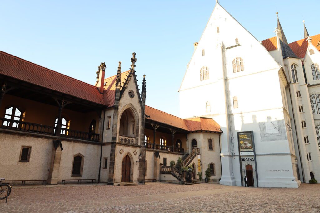 Meißen mit Kindern: Altstadt-Bummel und Porzellan 32 Meißen mit Kindern Domplatz